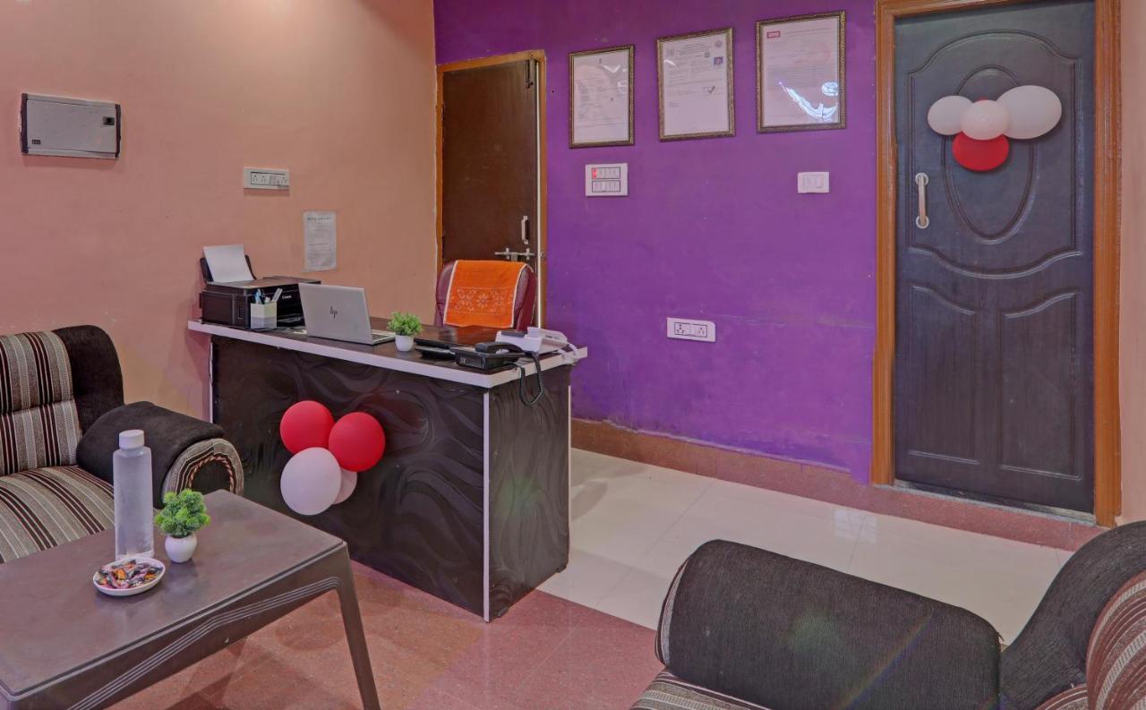 Hotel O Surya Inn Pura Raghunāth Buitenkant foto